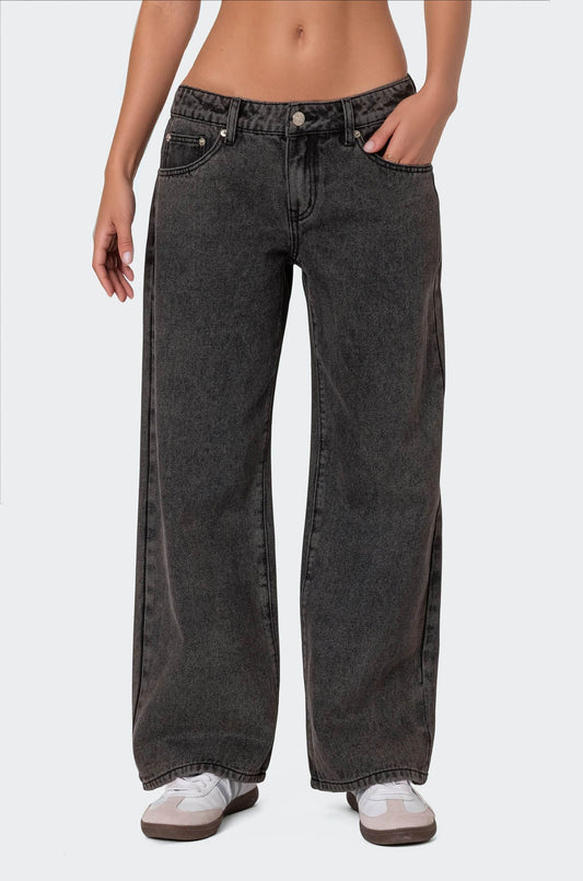 ✦ Aria Low-Rise Wide Leg Jeans