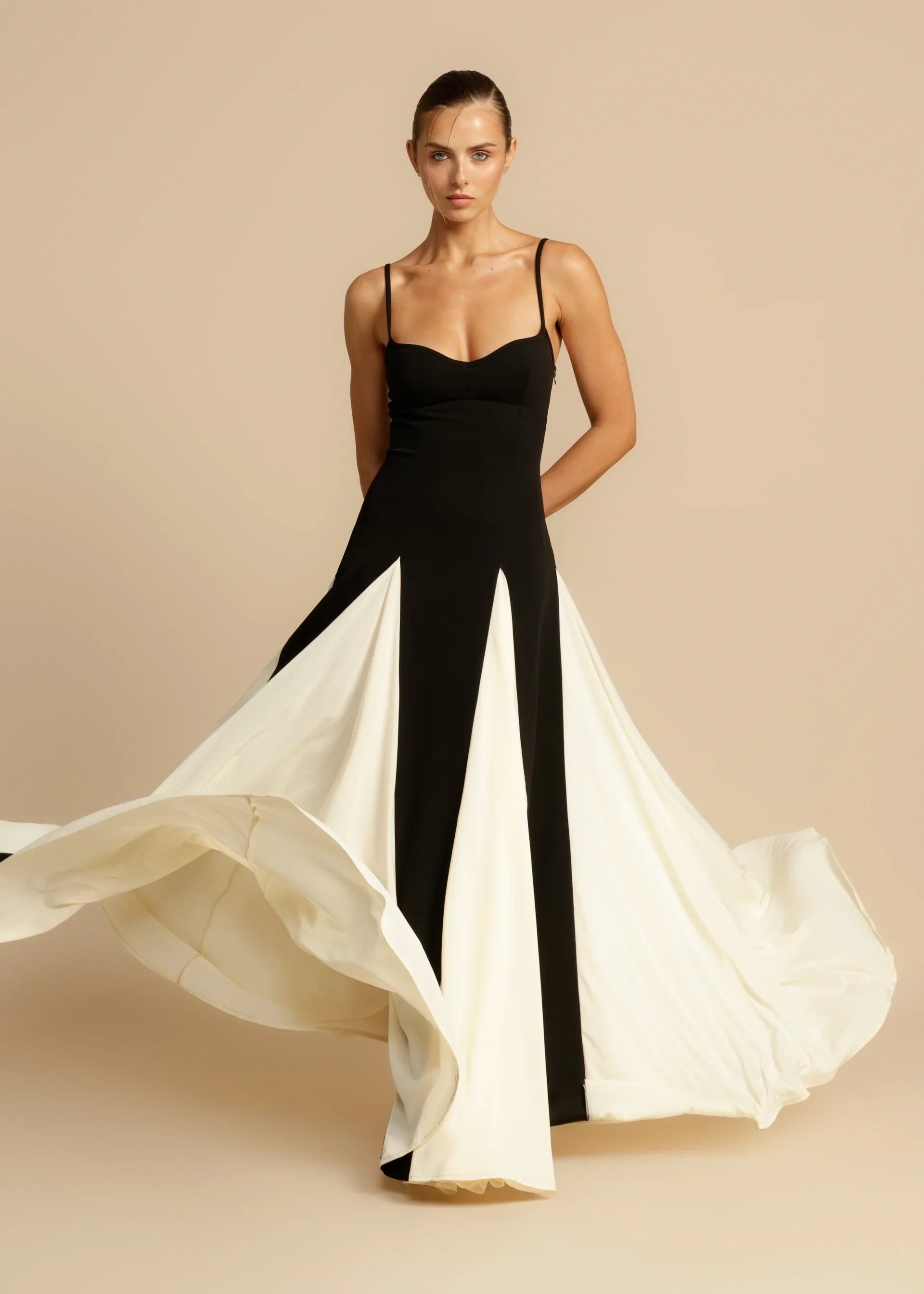TradeTrends™ | Liviana Dress - Calestra