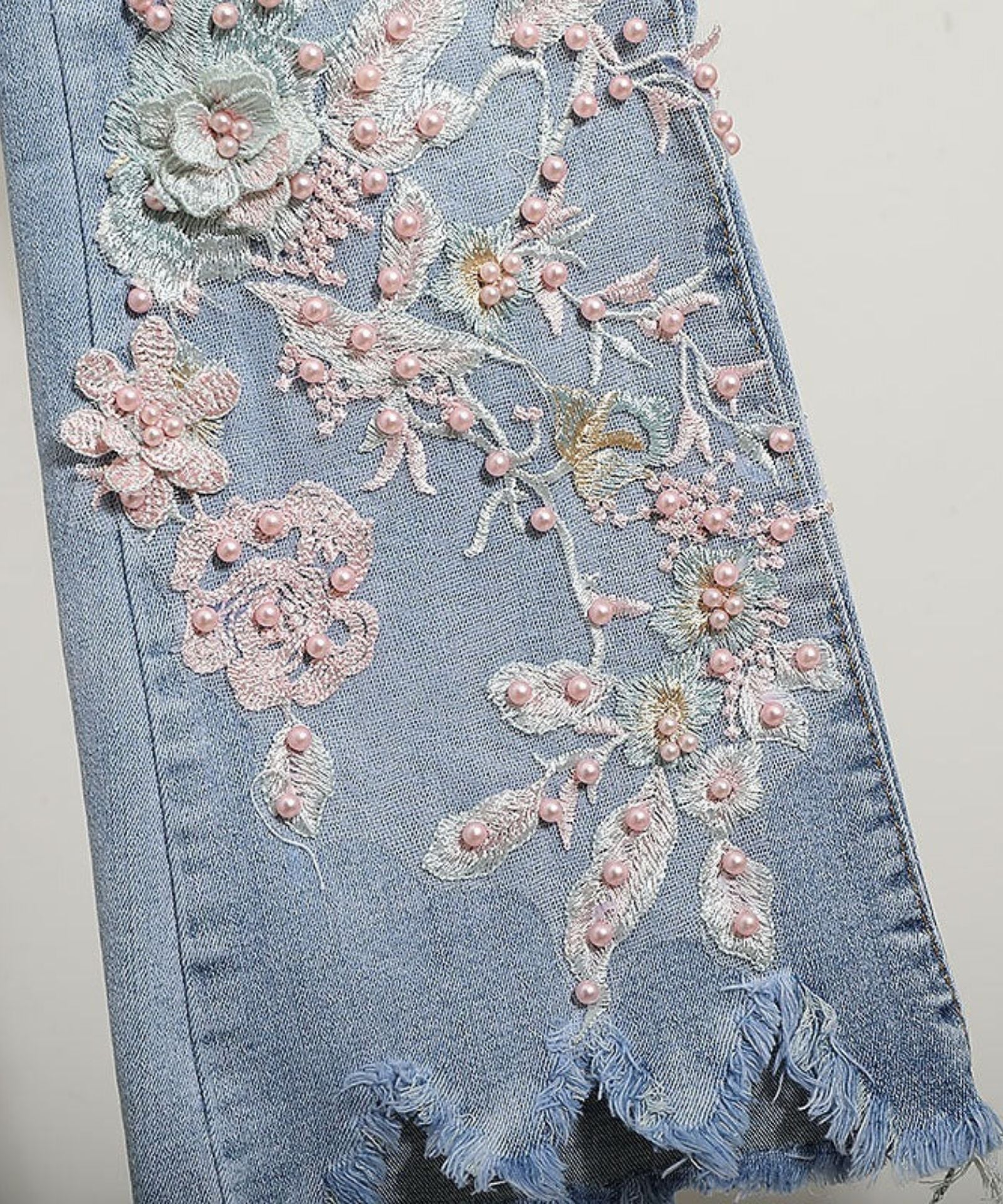 TradeTrends™ Bouquet Flare Jeans - Calestra